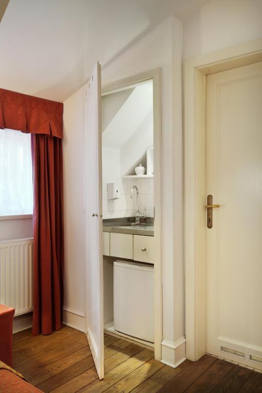 B&B Petra Varl Accommodation Λιουμπλιάνα Δωμάτιο φωτογραφία