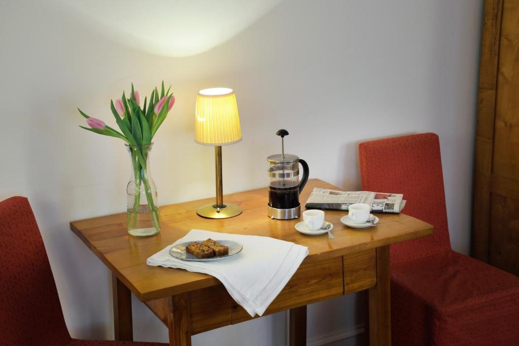 B&B Petra Varl Accommodation Λιουμπλιάνα Δωμάτιο φωτογραφία