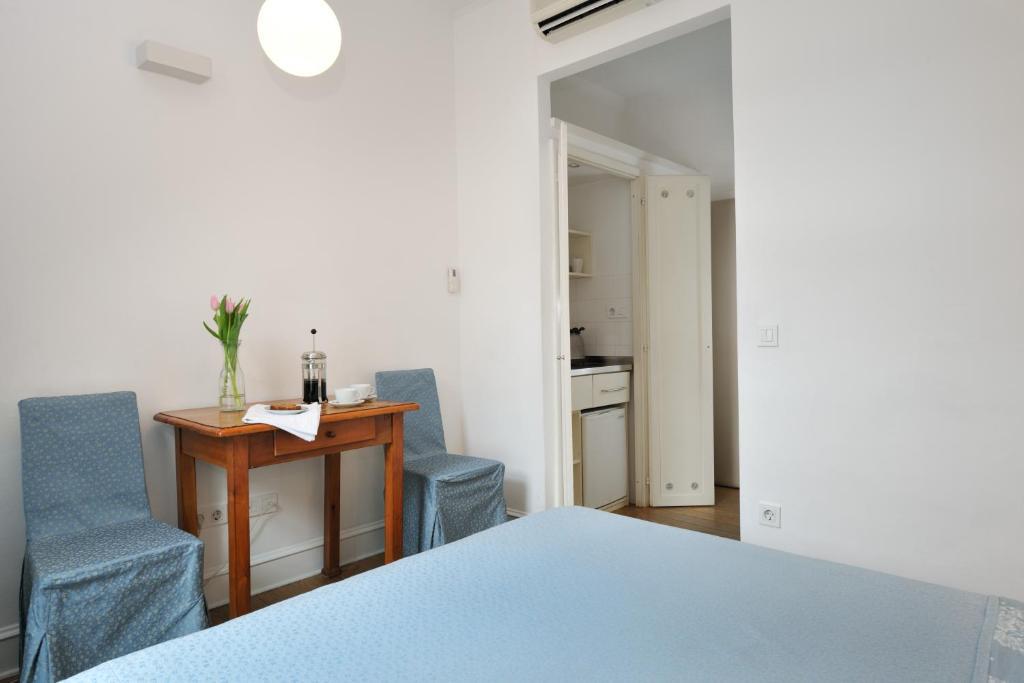 B&B Petra Varl Accommodation Λιουμπλιάνα Δωμάτιο φωτογραφία